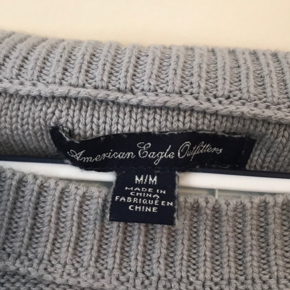 American Eagle sweater - Picture 3 of 4